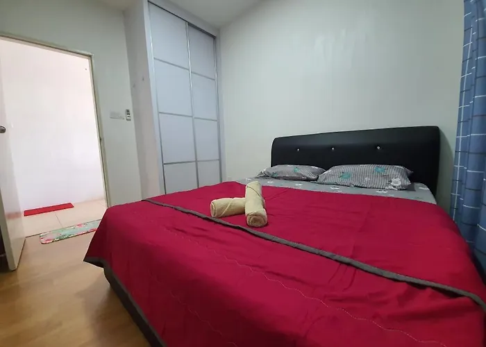 Bunny Homestay 408 @ Roxy Apartment Kuching